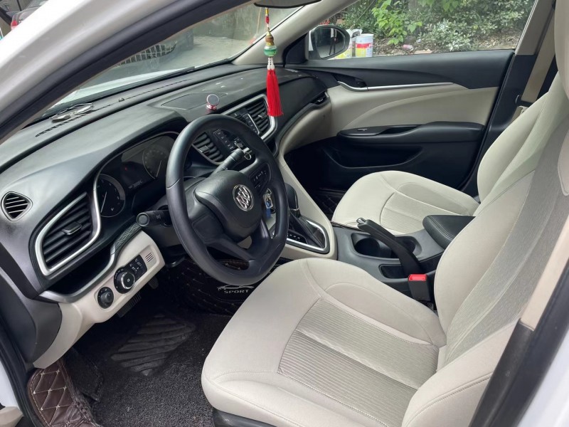 成都19年别克英朗GT5