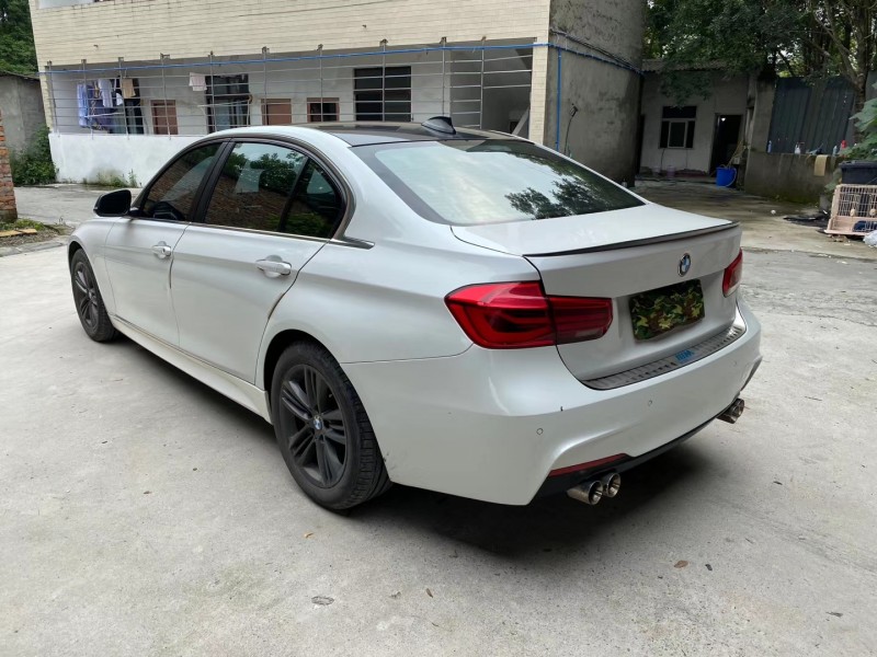 成都16年宝马3系7