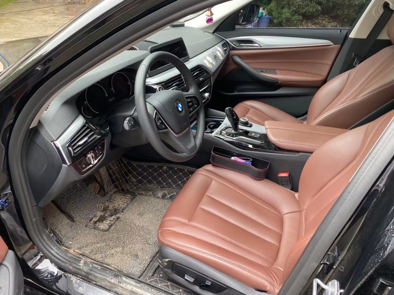 成都20年宝马5系4