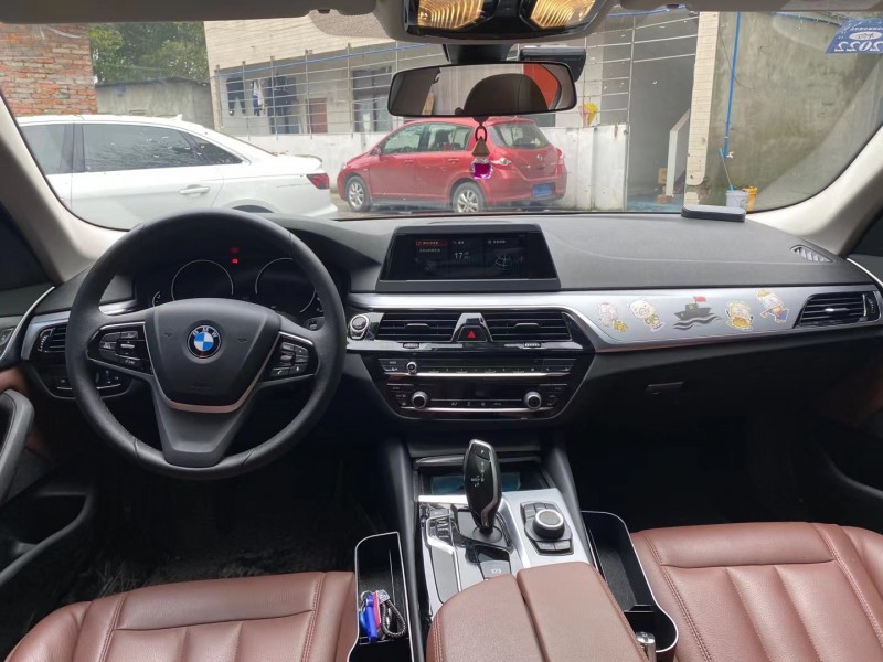 成都20年宝马5系5