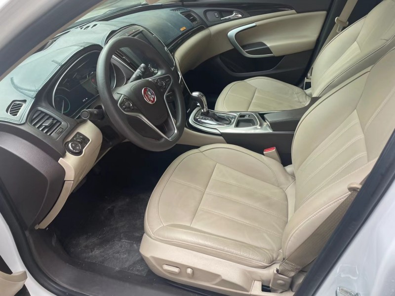 成都17年别克君威5