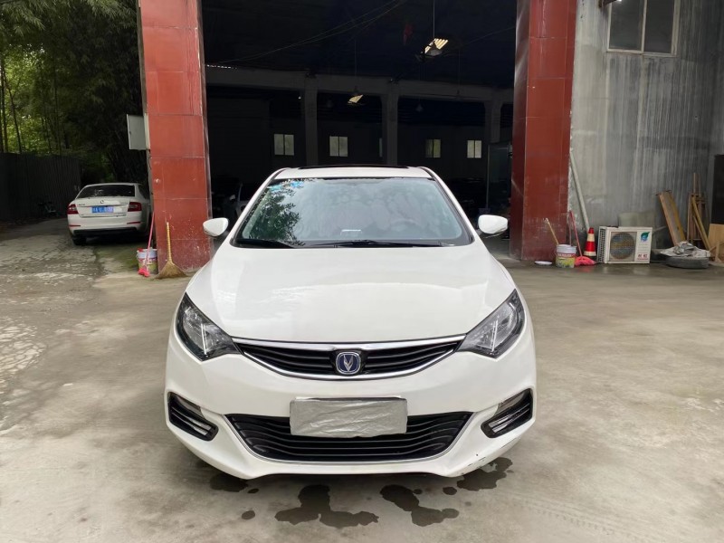 成都14年长安汽车逸动1