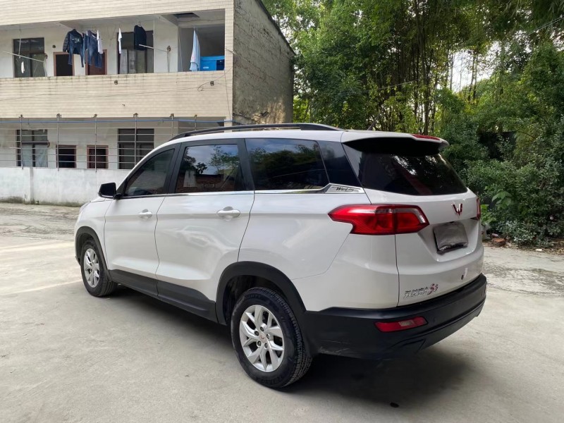 成都18年五菱汽車宏光S37