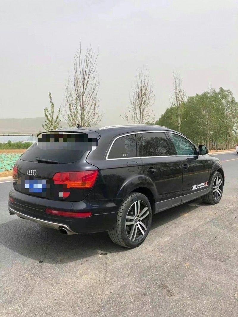 臨沂07年奧迪Q78