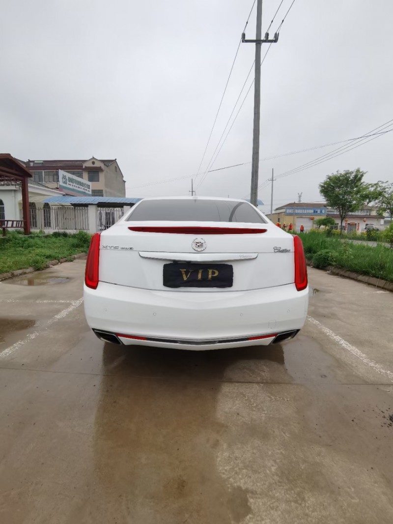 徐州13年凯迪拉克XTS3