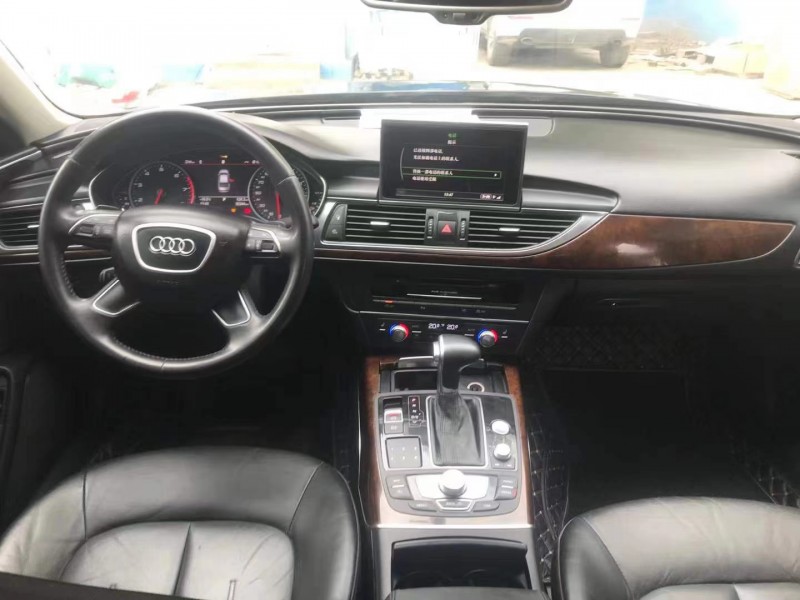 青岛13年奥迪A6L8