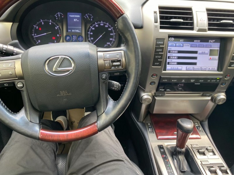 武汉13年雷克萨斯GX7