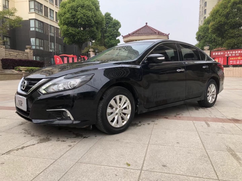 北京18年日產天籟7