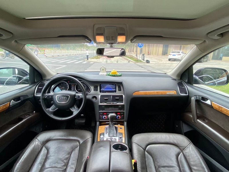 广州13年奥迪Q73