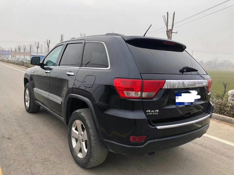 東營11年Jeep大切諾基2