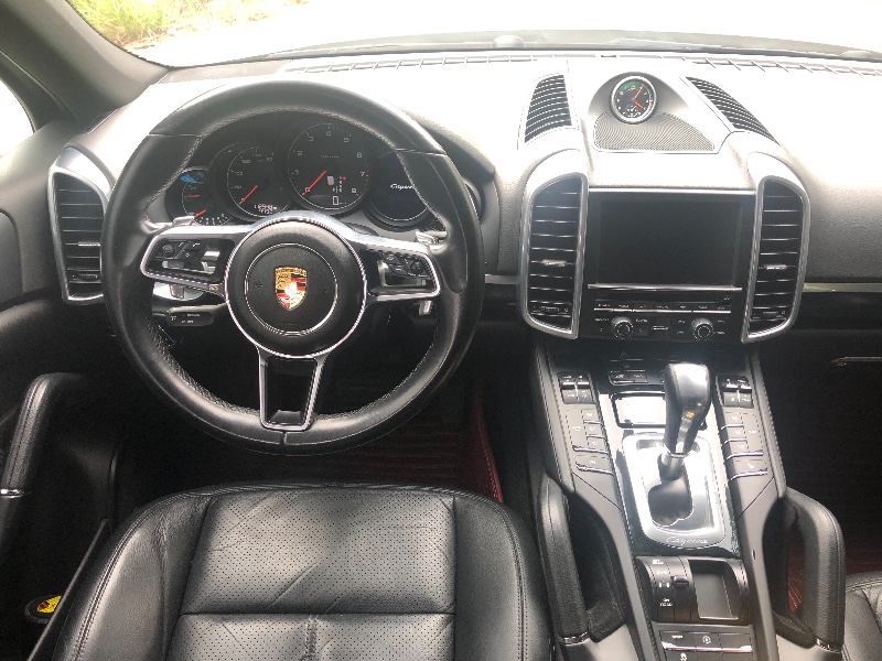 深圳17年保时捷卡宴6