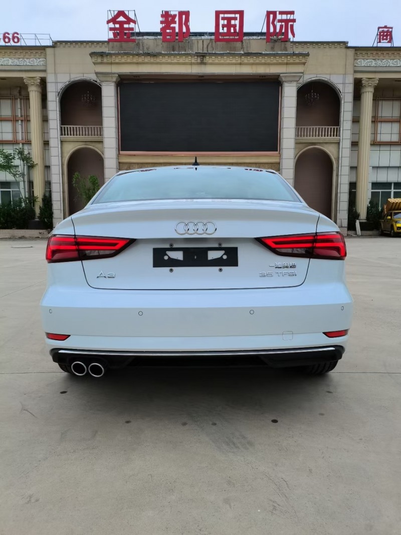 济宁20年奥迪A38