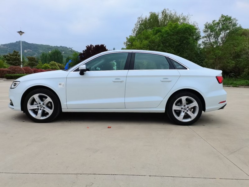 济宁20年奥迪A37