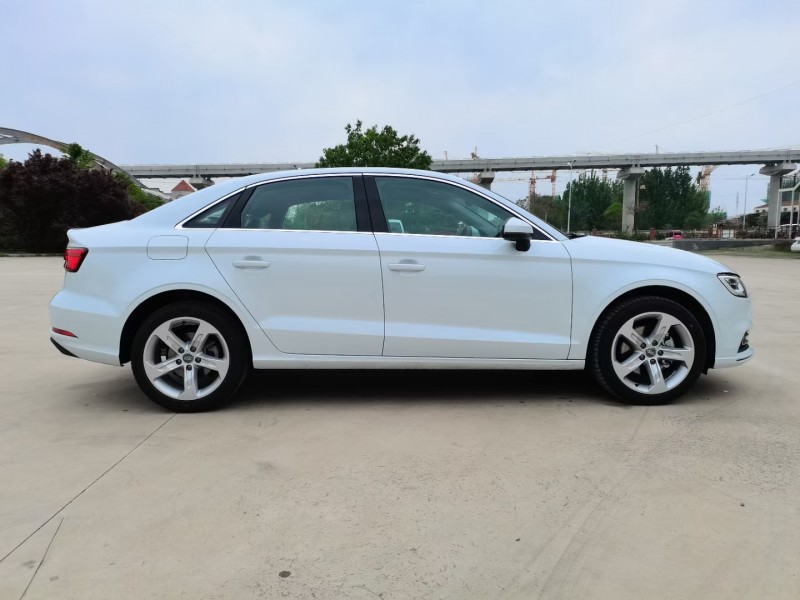 济宁20年奥迪A32