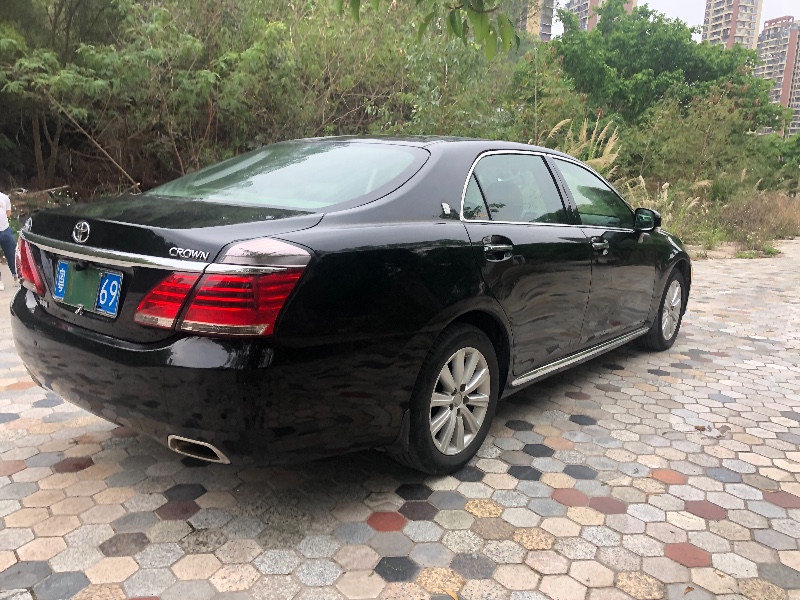 深圳13年丰田皇冠2