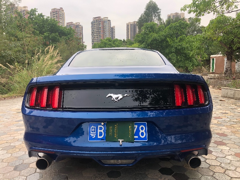 深圳17年福特野马1