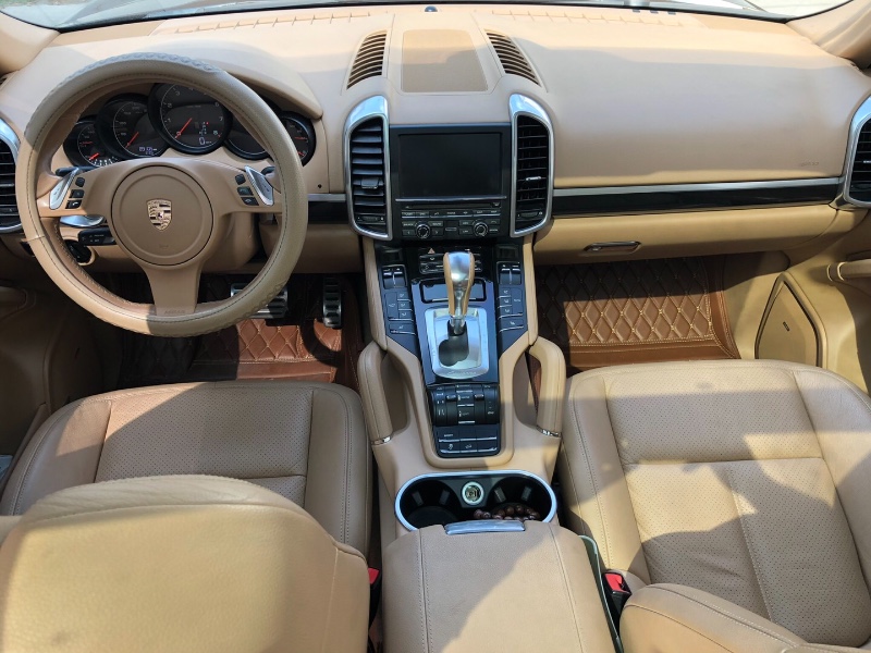 深圳12年保时捷卡宴5