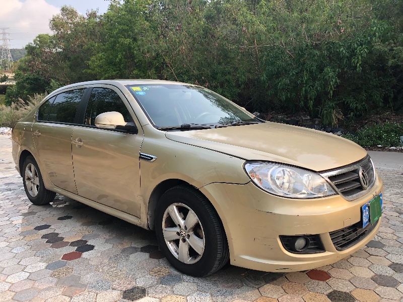 深圳12年大众朗逸1