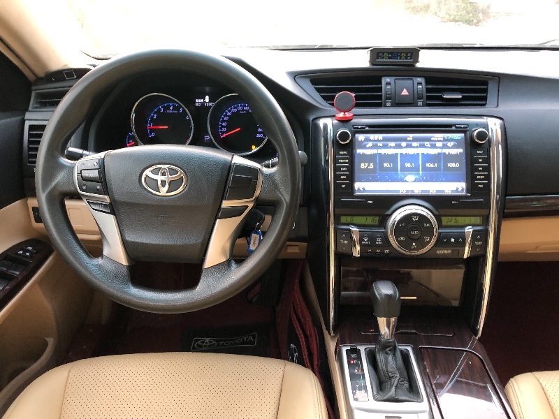 深圳13年丰田锐志3