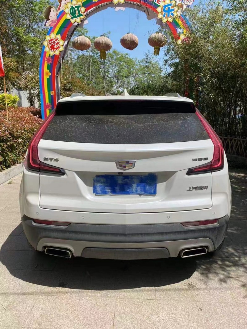 济宁19年凯迪拉克XT41