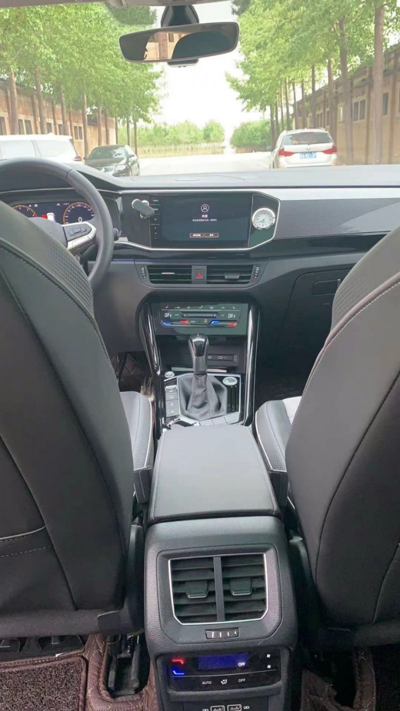 保定20年大众探岳X7