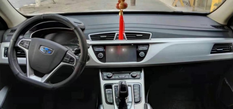 成都19年吉利博越4