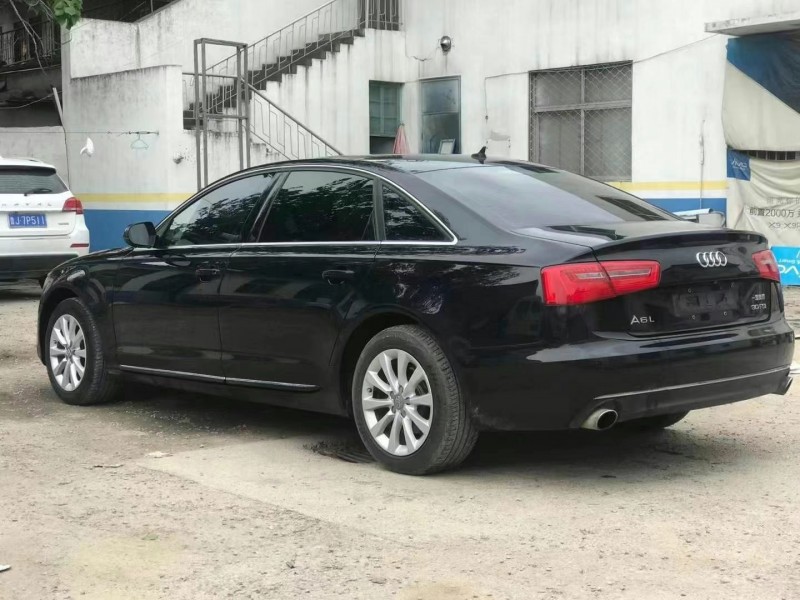 泰安13年奧迪A6L8