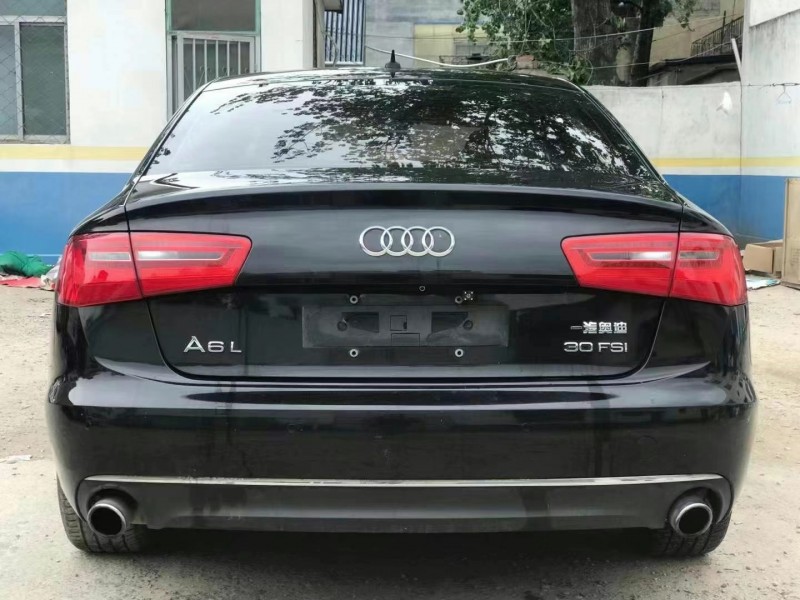 泰安13年奧迪A6L9