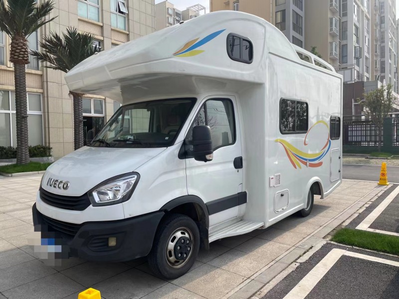 邢台19年依维柯房车2