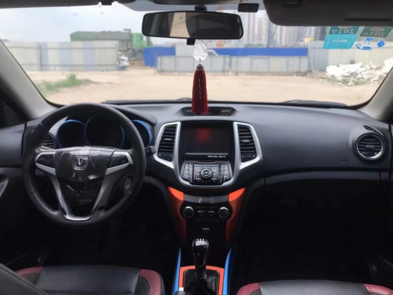 南寧14年長安汽車逸動6