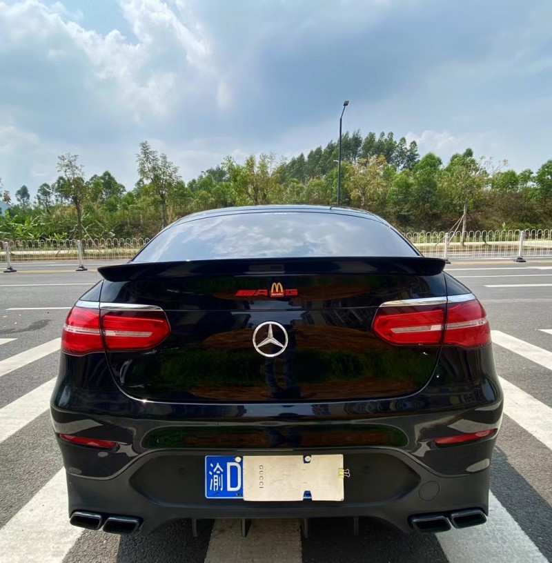 广州19年奔驰GLC1
