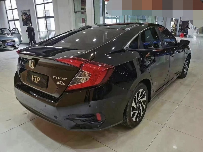 武汉18年本田思域2