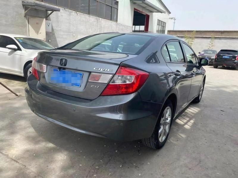 保定11年本田思域4