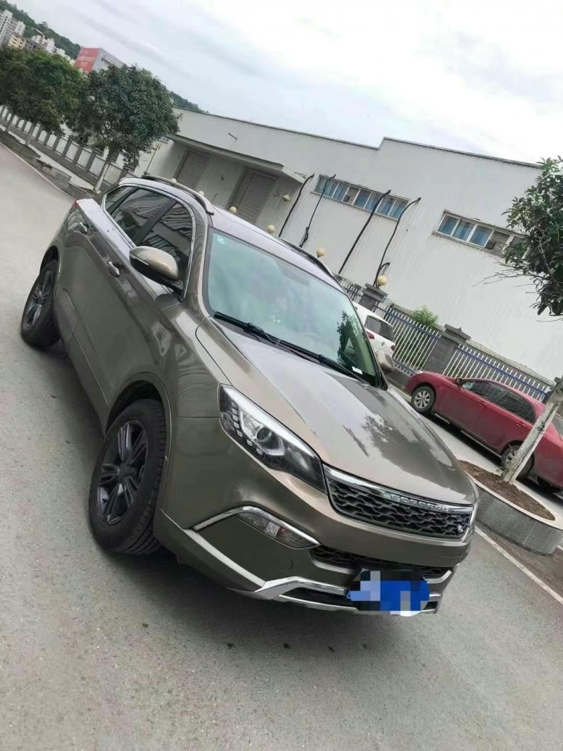 成都19年獵豹汽車CS103