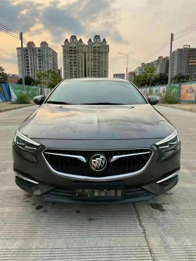 广州19年别克君威1