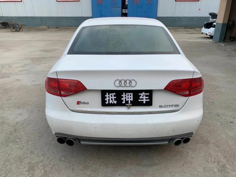 臨沂12年奧迪A4L1