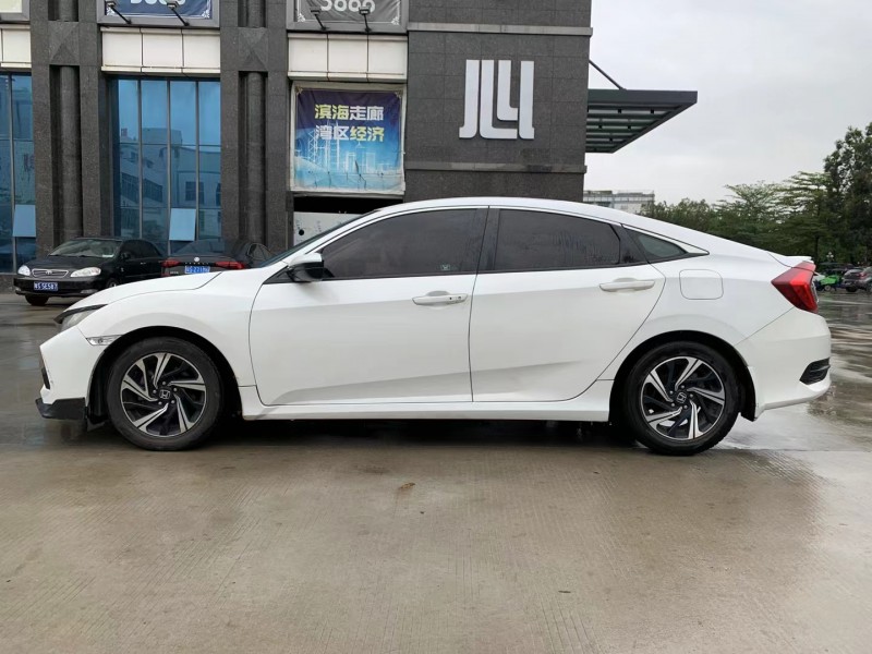 东莞16年本田思域4