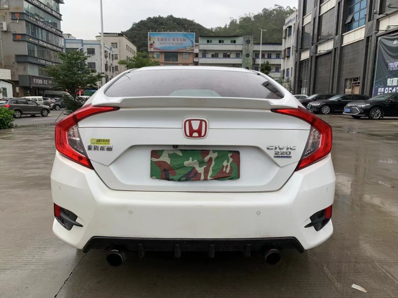 东莞16年本田思域9