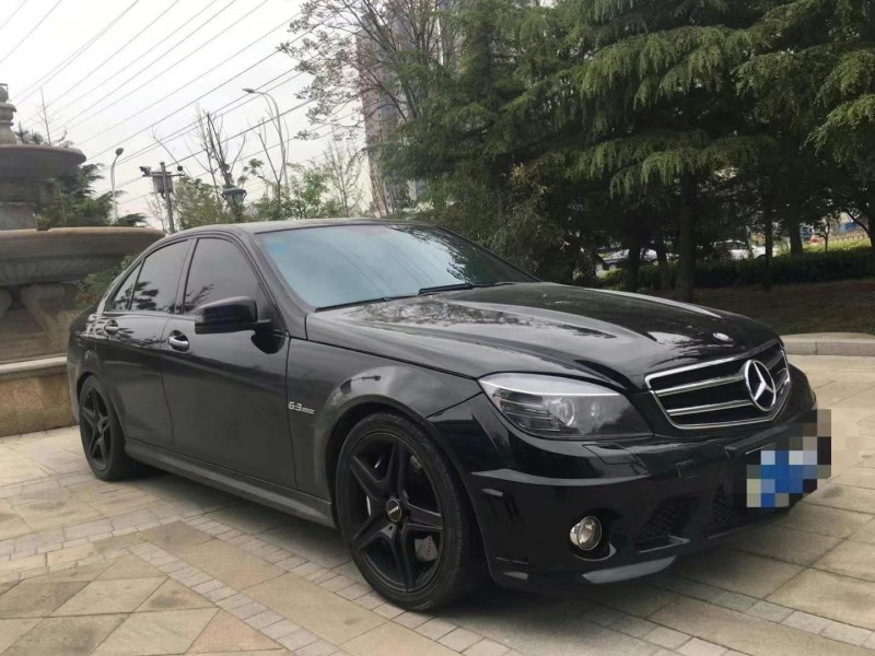 青岛11年奔驰AMG C638