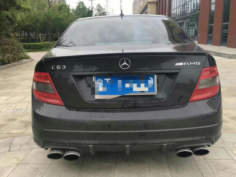 青岛11年奔驰AMG C636