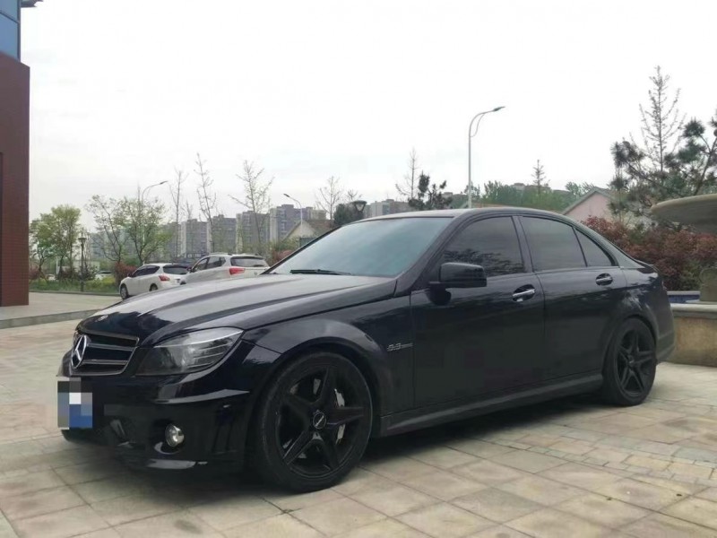 青岛11年奔驰AMG C635