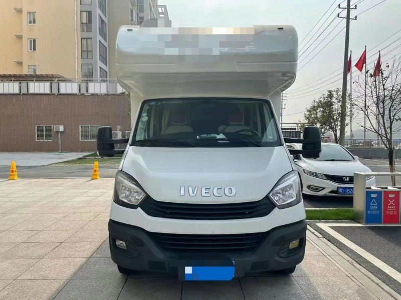 广州19年依维柯房车1
