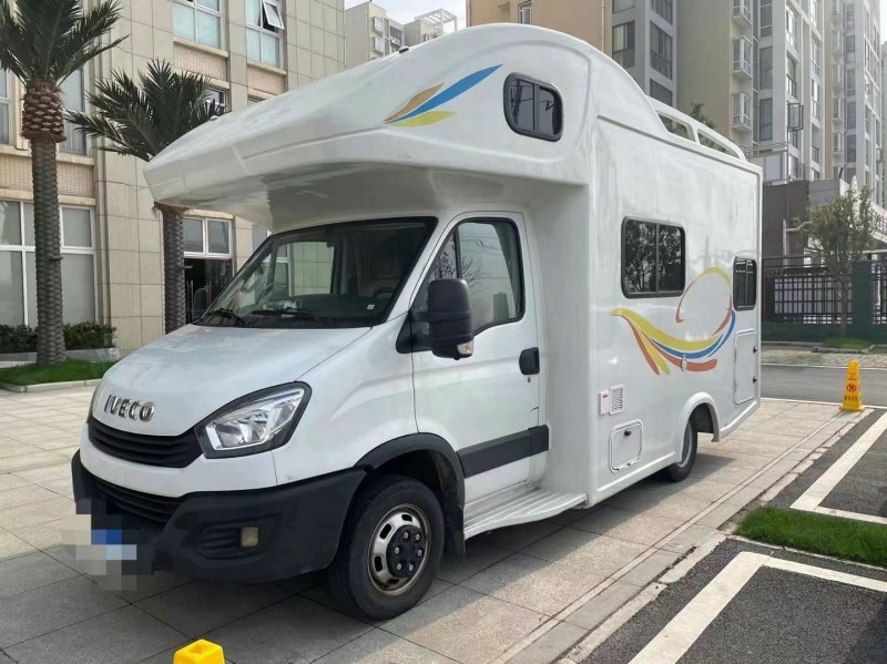 广州19年依维柯房车2