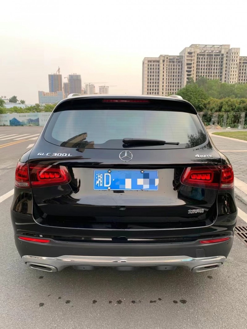 广州19年奔驰GLC8