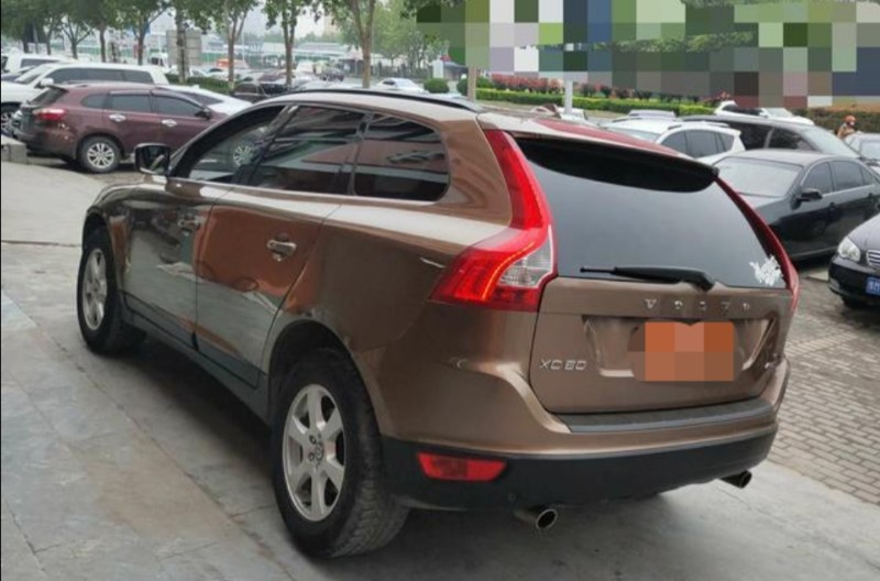 自貢13年沃爾沃XC604