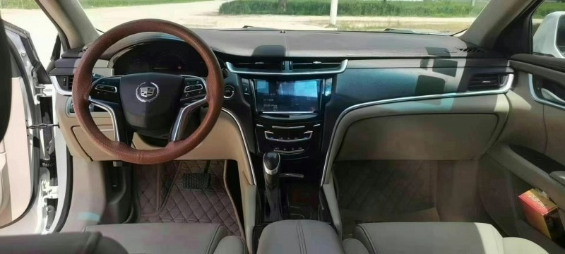 許昌15年凱迪拉克XTS6