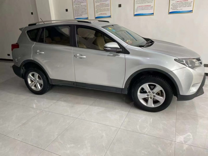 惠州15年豐田RAV42