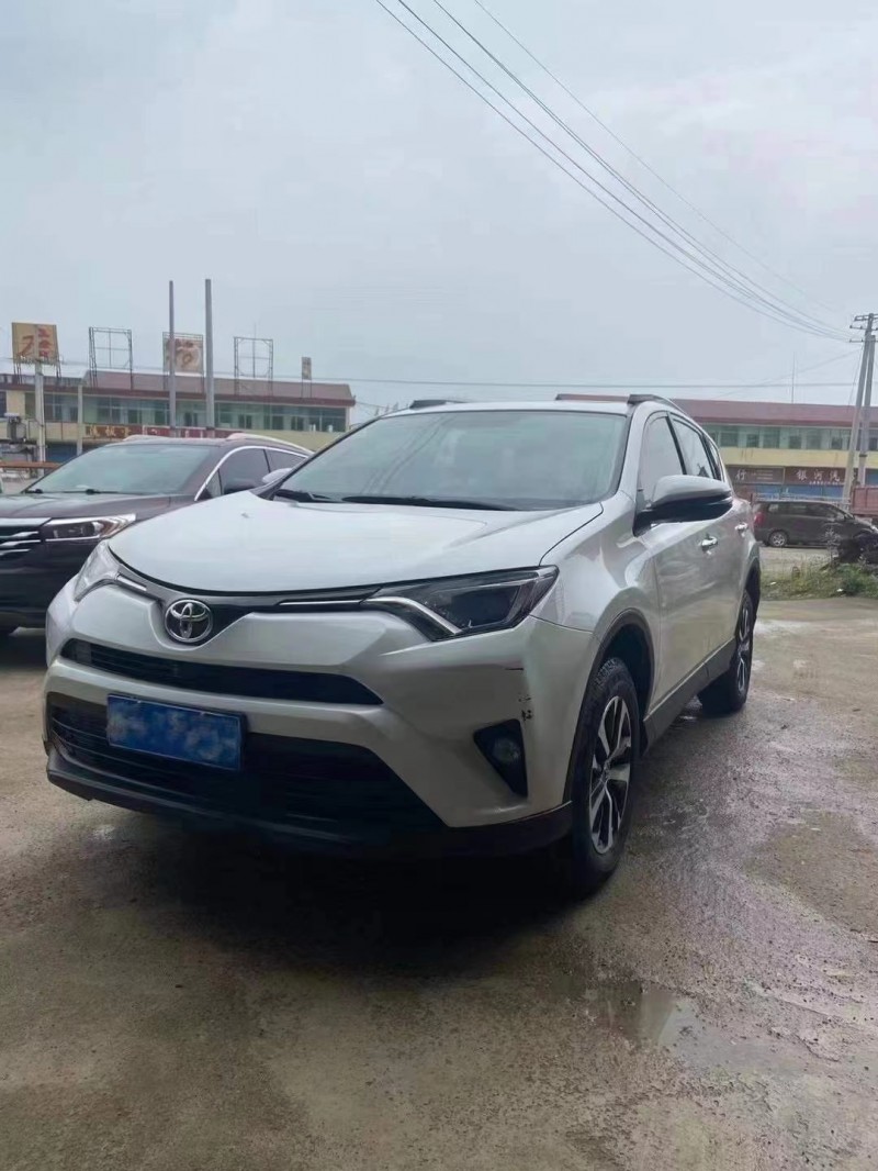 長沙16年豐田RAV4榮放2