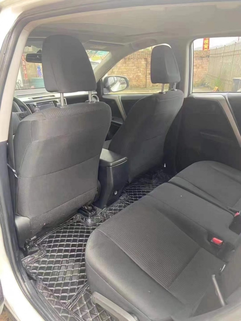 長沙16年豐田RAV4榮放5