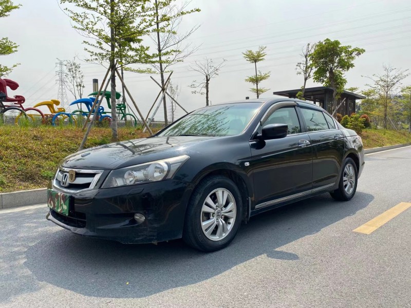 东莞08年本田雅阁3